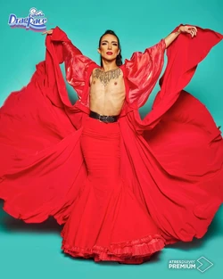 PakitaTalentShowLook