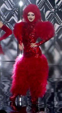 DawnFinalePerformanceLook