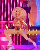 Lalaparuza Eleganza Look