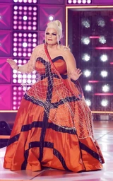 DarienneLakeNetGalaLook.jpg (408 kB) Look de 'Net Gala'