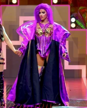 Look del lip sync del episodio 6