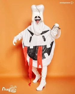 PorcaTheclubkidTalesLook