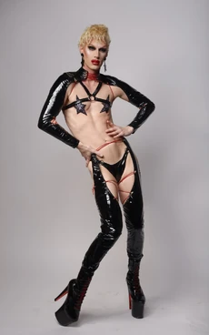 ScarletAdamsTalentShowLook