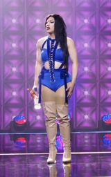 Look del primer lip sync (reveal)