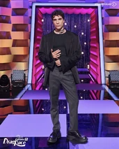 JavierCalvoE7S5Look.jpg (355 kB) Look del episodio 7