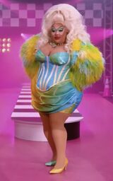 Cast RuVeal Look