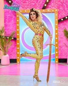 SharonneEntranceLook
