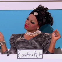 Chichi-eartha-rupauls-drag-race-season-8-episode-5.png (1 MB) Look del Snatch Game – Eartha Kitt