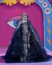 Look no emitido de 'La Más Monja Coronada'