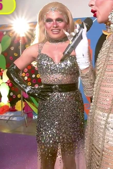 RagaDiamantePurpleCarpetLook