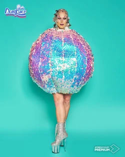 DragChuchiSpainIsDifferent1Look