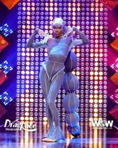 GigiFerociousSwimsuitLook.jpg (286 KB) Swimming Outta-Space Look