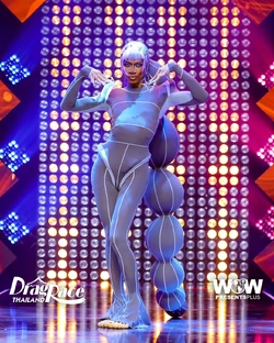 GigiFerociousSwimsuitLook