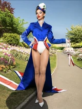 Look no emitido de 'English Country Garden Realness'