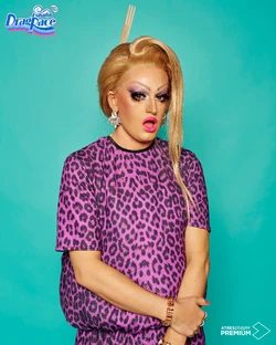 PinkChadoraThree-In-OneLook1