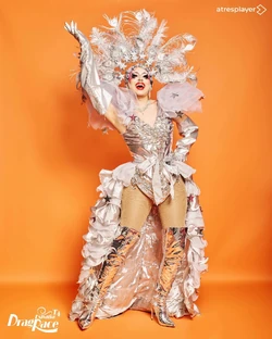 VampirashianFutureLook