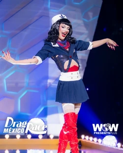 ElektraVandergeldDRMX2FrockLook