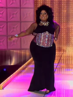 LatriceRoyaleS4E9Look
