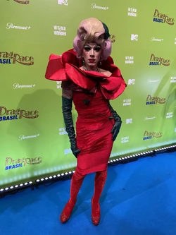 DivaMorePremiereLook