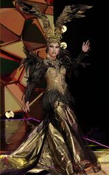 Eva Le Queen - Come in Your Best Drag