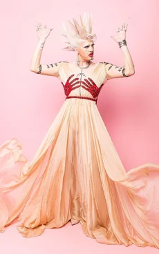 LaKahenaGaultierLook