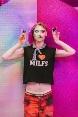 YvonneNightstandSplitFacePhotoshoot.jpg (738 kB) Yvonne Nightstand