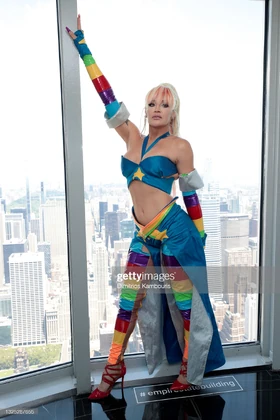 KylieAS6PressWeekLook