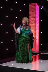 Look de 'Somewhere Under the Rainbow'