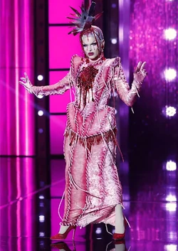 SamStarUgliestDressLook