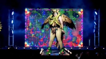 MargaretYYaEp7LookA1