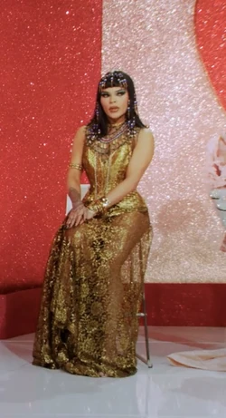 VanessaVanjieAS9SnatchGameLook