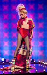 Glamping Couture Look – Sneaky Sneakout