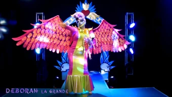 DeborahLaGrandeEp4Look