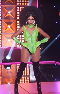 AngeriaParisVanMichealsLSALook