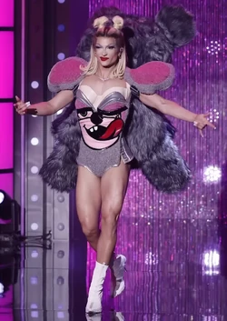 DenaliNightOf1000MileysLook