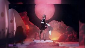 Alien Photoshoot