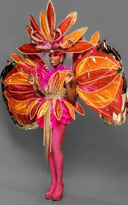 MoHeartUKvsTW1LuckLook