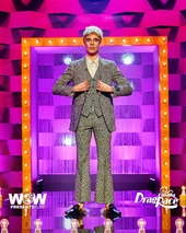 JavierCalvoE6Look.jpg (297 kB) Look del episodio 6