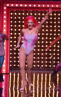 LadyCamdenShowdownLook2