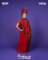 Episode 8 Look