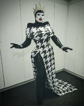 DannyBeardWinnerSuccessorLook.jpg (161 kB) Look de sucesión de corona