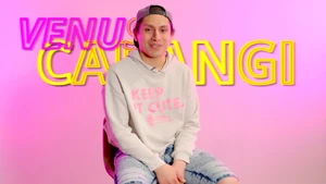 VenusCarangiConfessionalLook