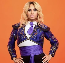 Naysha López Madonna Look.jpg (267 kB) Look no emitido de 'Iconic Madonna Looks'