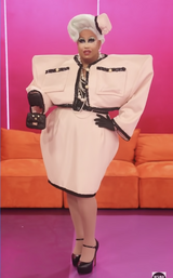 Shoulder Pads Look