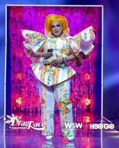 Look de 'Kum-Haute Couture'