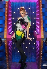 AnaLockingE7S2Look.jpg (127 KB) Episode 7 Look