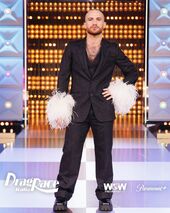 Episode 10 Look