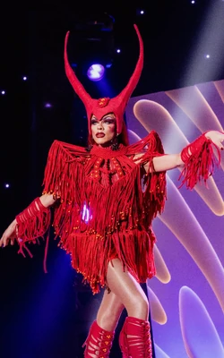 HellenaMaldittaParintinsLook