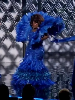 Mhi'yaImanLe'PaigeFinalePerformanceLook