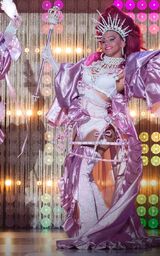 Drag Topic Look – with La Kiki